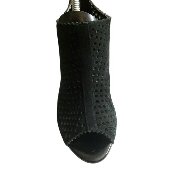 Marc Fisher Peddle Peep Toe Leather Suede Heels Laser Cut Bootie Black SZ 9.5 M - Picture 9 of 16